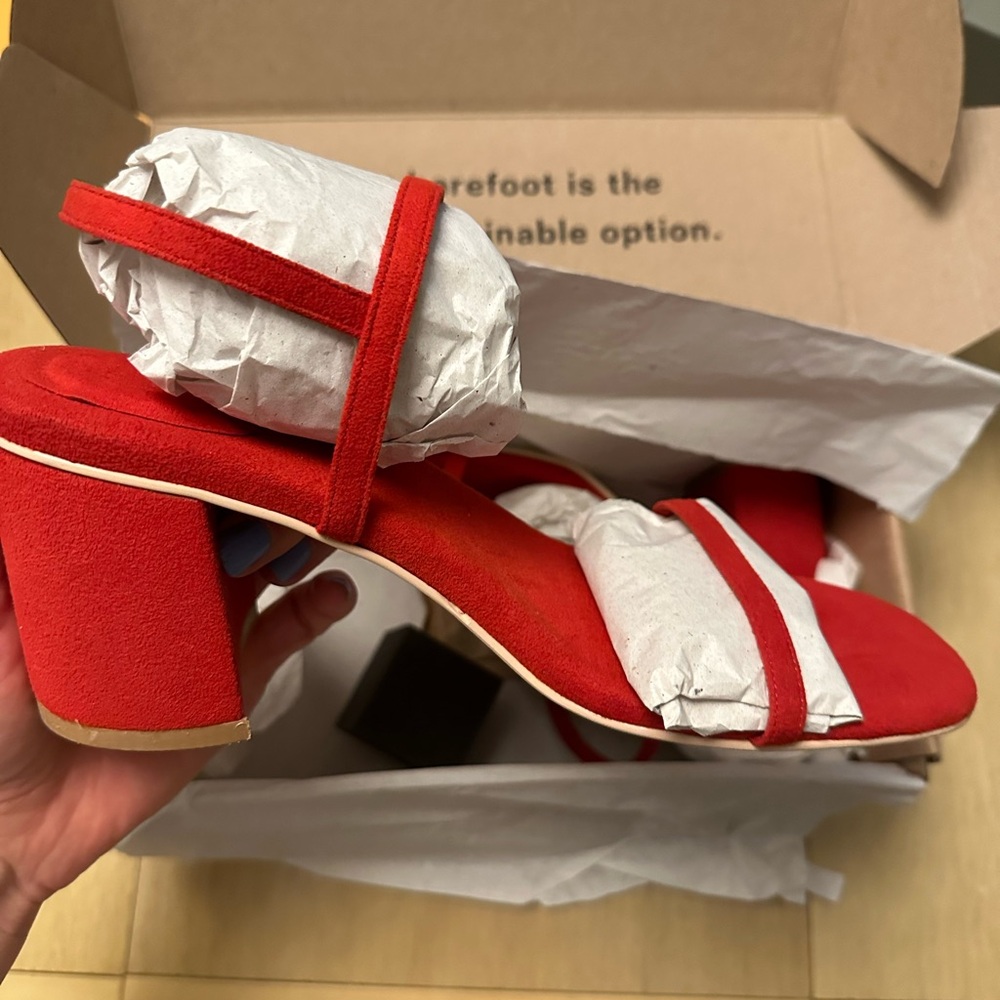 Reformation Rafa Simple Sandal - Never worn NWT